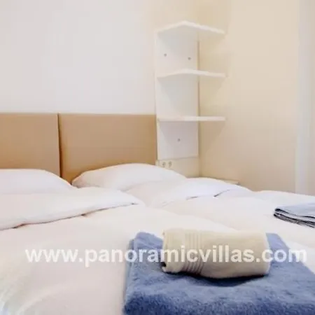 Sleeps 10 Pool Air Con Wifi Villa *
